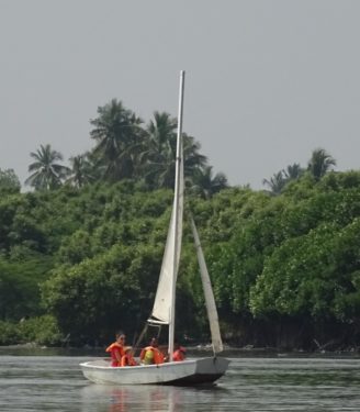SAILING IN PONDICHERRY ON A CARAVELLE BOAT